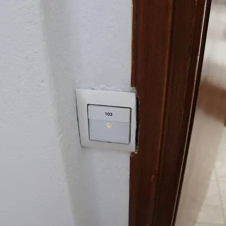 Feel Breeze Apartamento Atenas